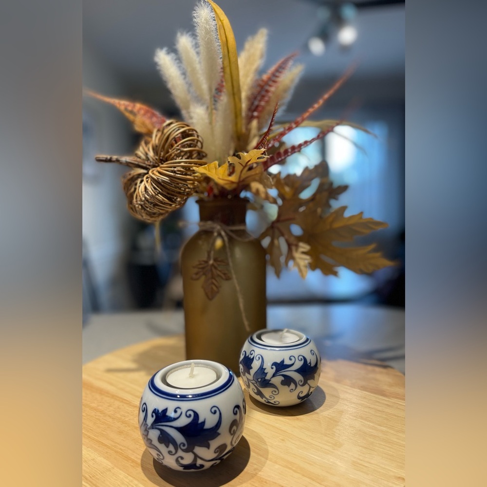 Blue and white ceramic tealight/votive candle holders - Picture 3 of 10